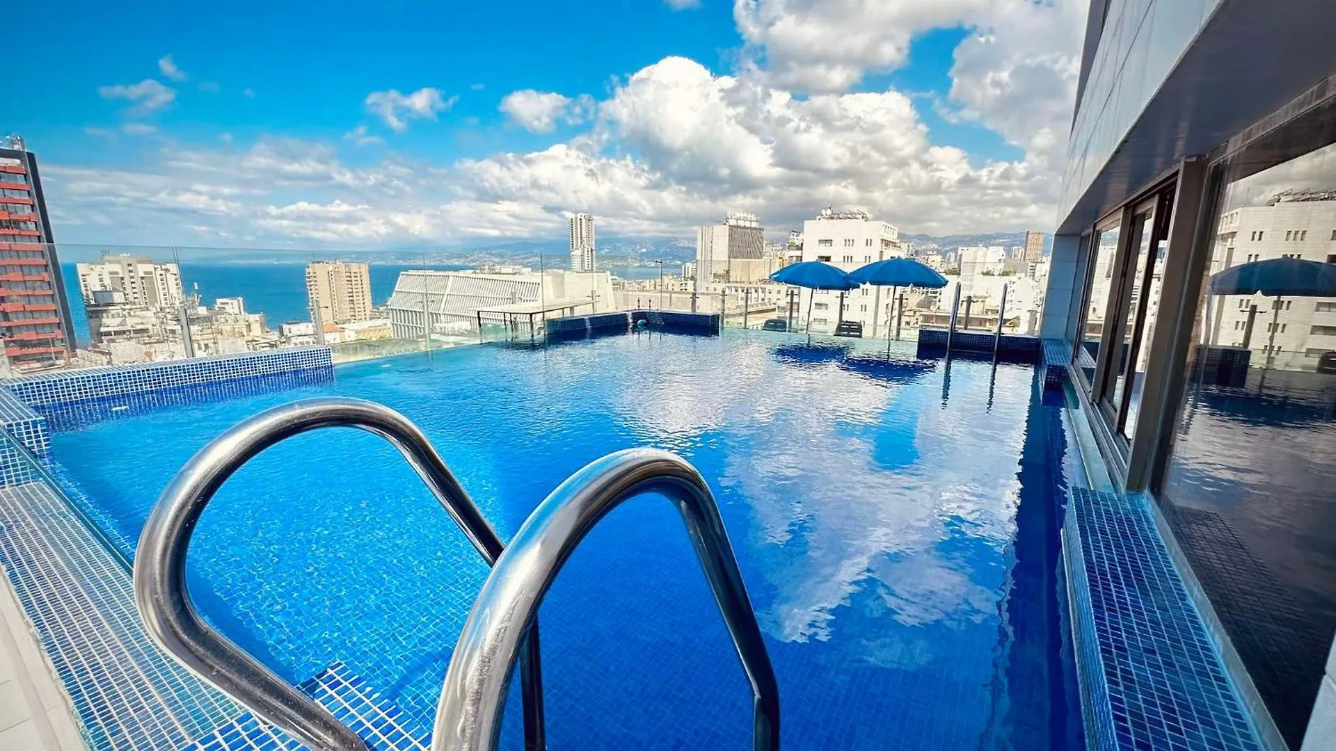 Midtown Hotel & Suites Beirut 4*,  Lebanon