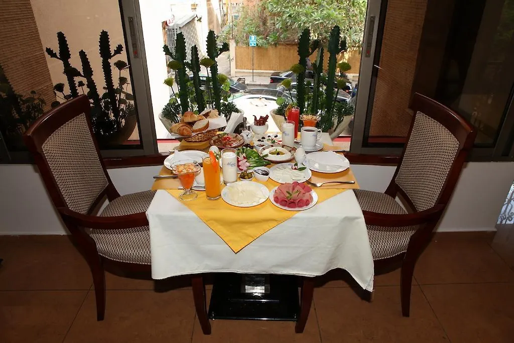 Midtown Hotel & Suites Beirut 4*,