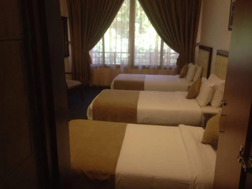 Midtown Hotel & Suites Beirut 4*,